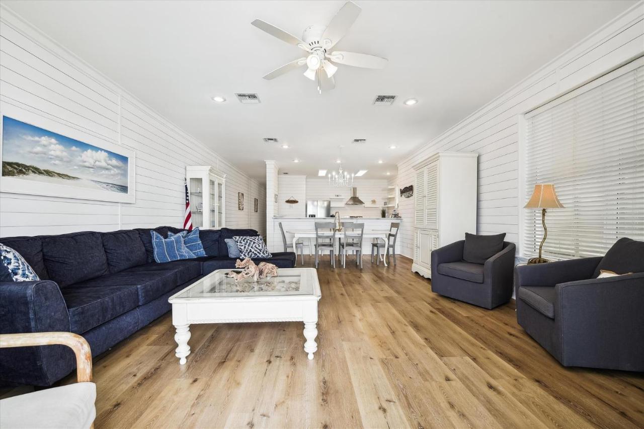 Just Beachy - 5 Bedroom 5 Bathroom Beach Front Home! Sleeps 20 Home Panama City Beach Exterior foto